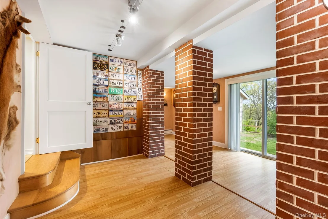 Photo of 153 Kentview Drive