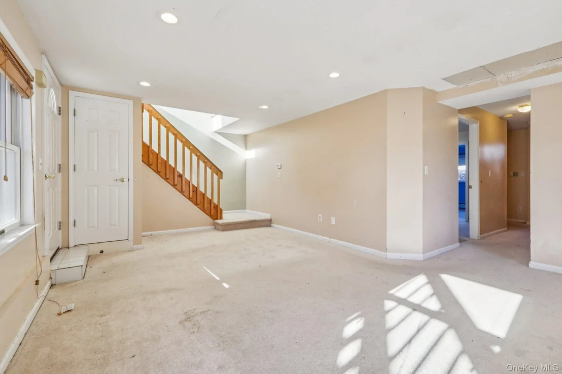 Photo of 11 Centennial Drive