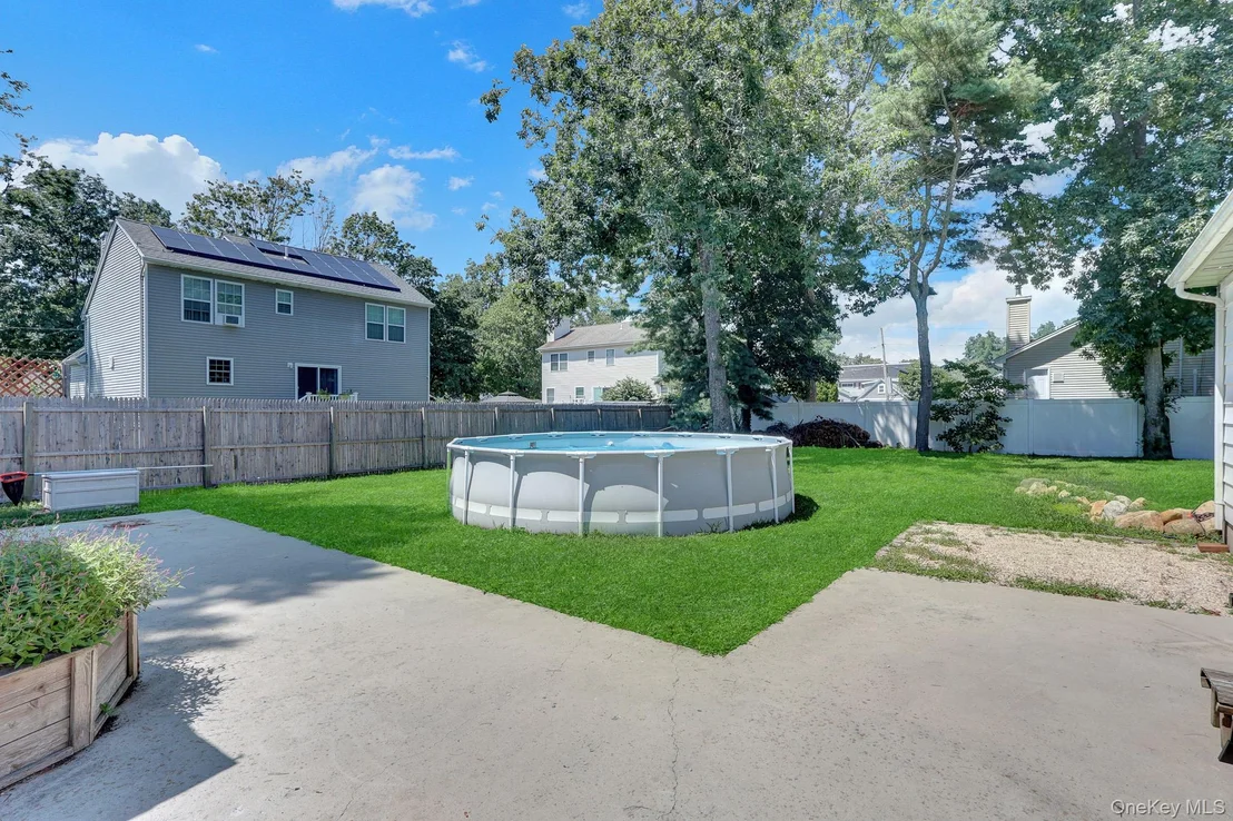 Photo of 100 Lincoln Drive
