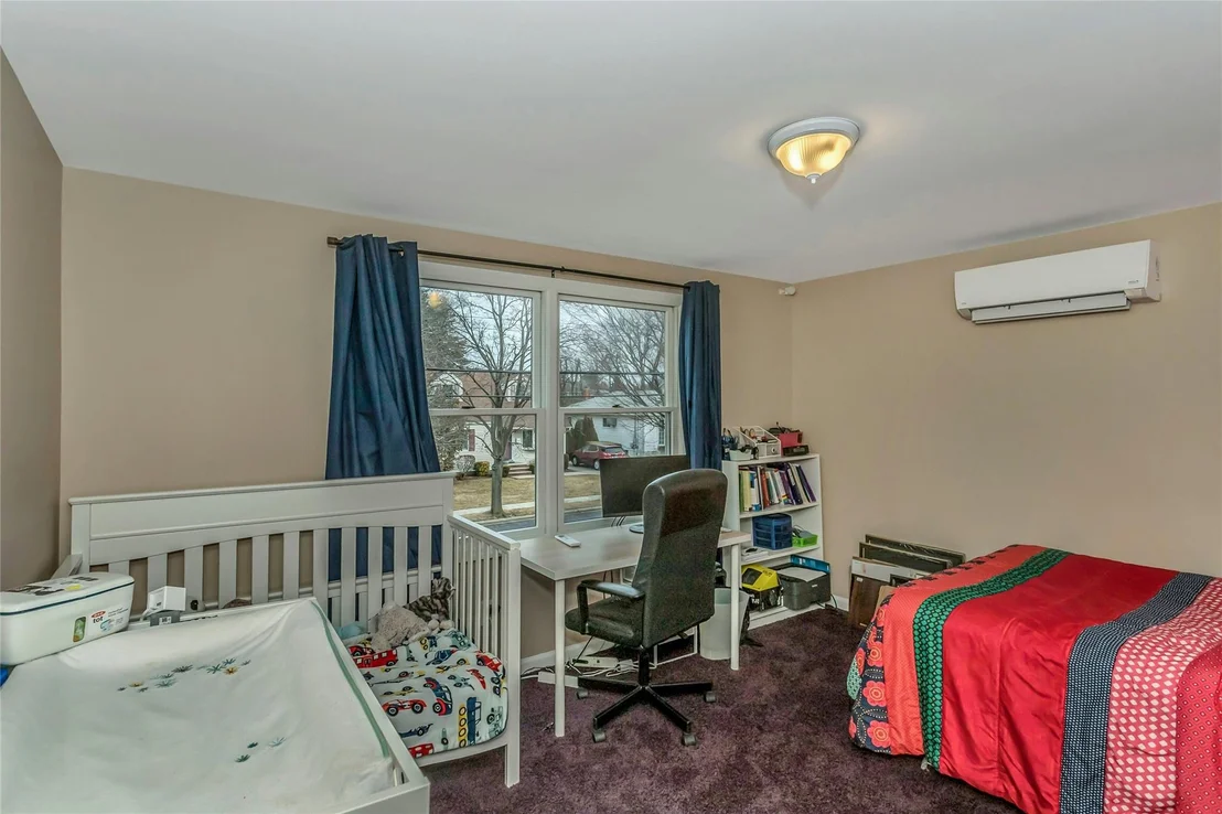 Photo of 61 Audrey Avenue