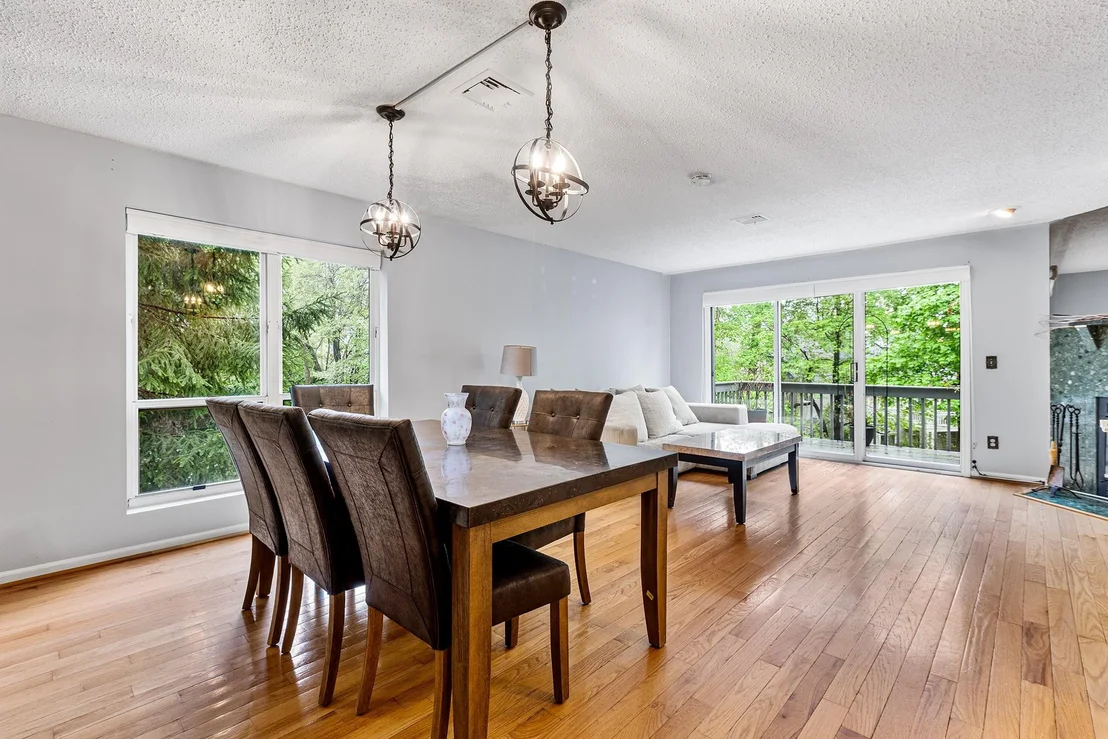 Photo of 17 Hemlock Circle