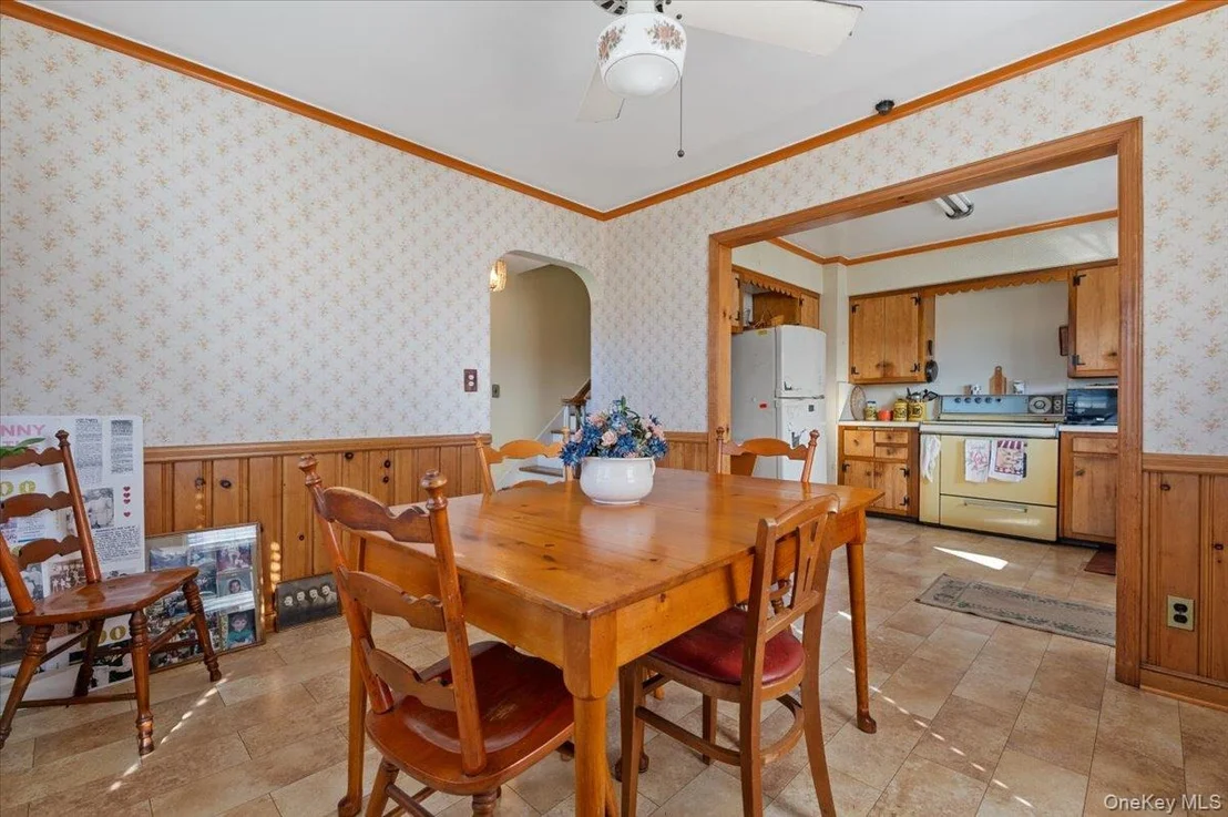 Photo of 12 Maple Avenue