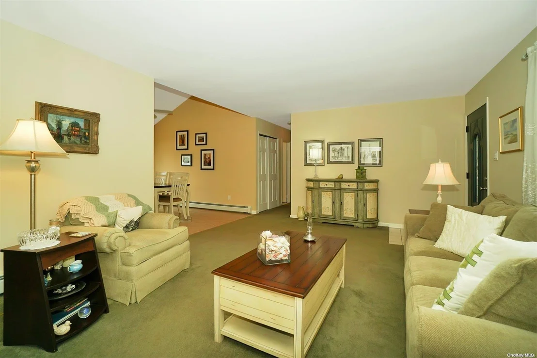 Photo of 9 Hallowell Lane