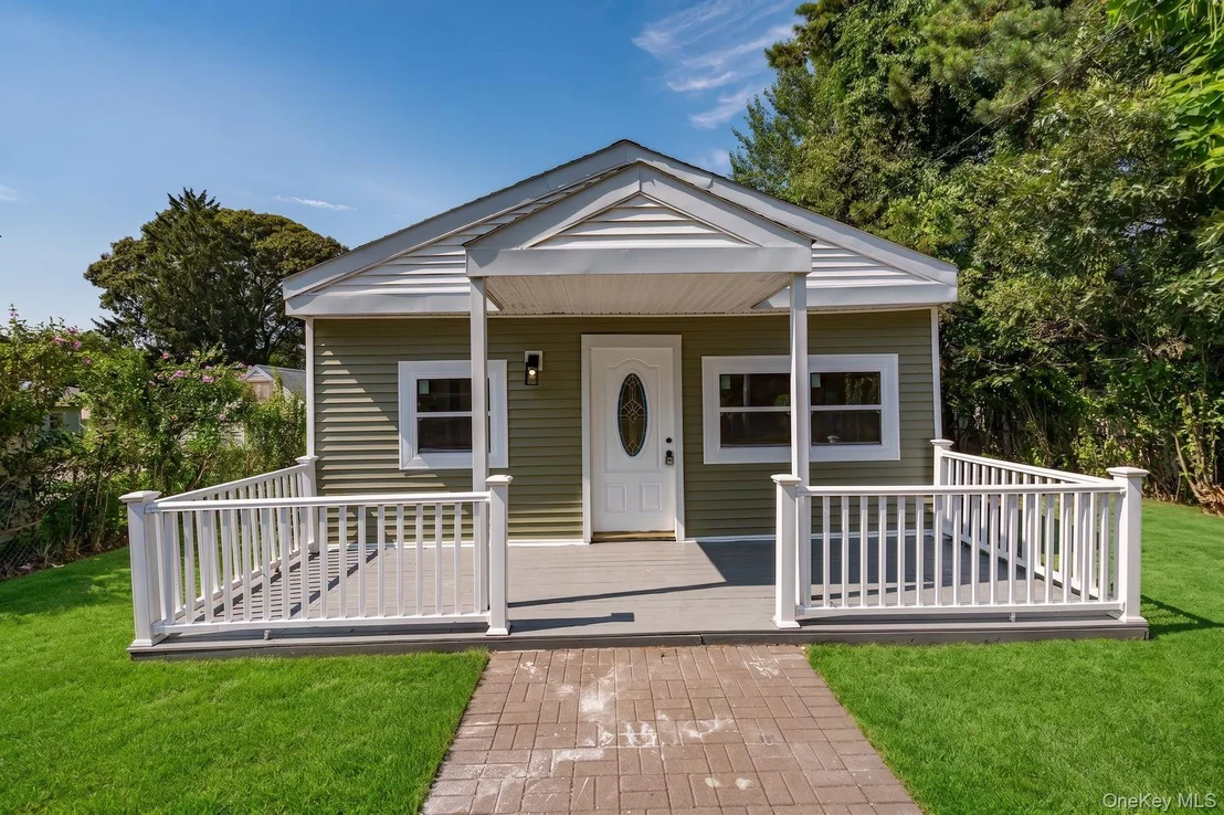 Photo of 125 Sunset Avenue