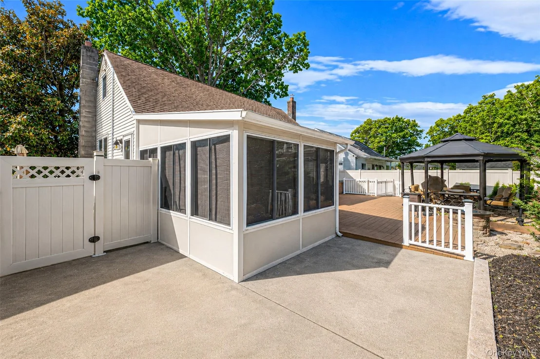 Photo of 403 Brookside Court