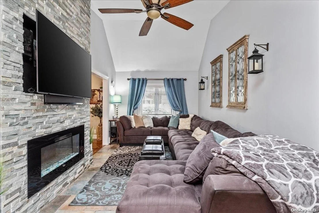 Photo of 9 Balfour Drive
