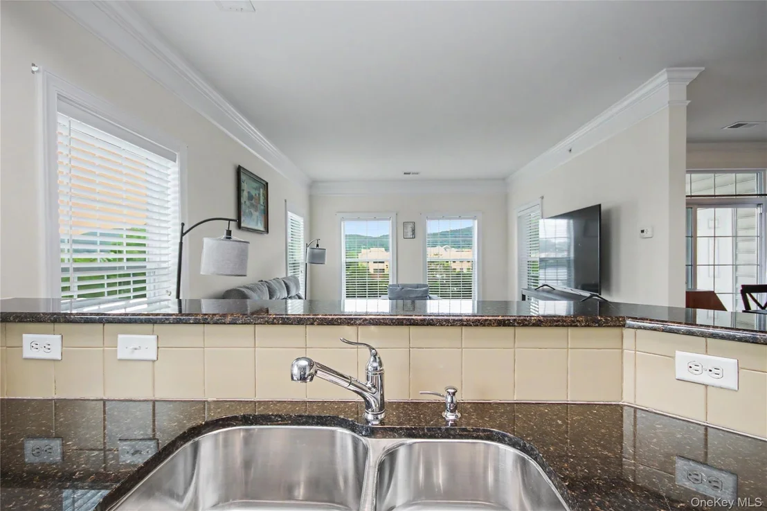 Photo of 541 Regency Drive