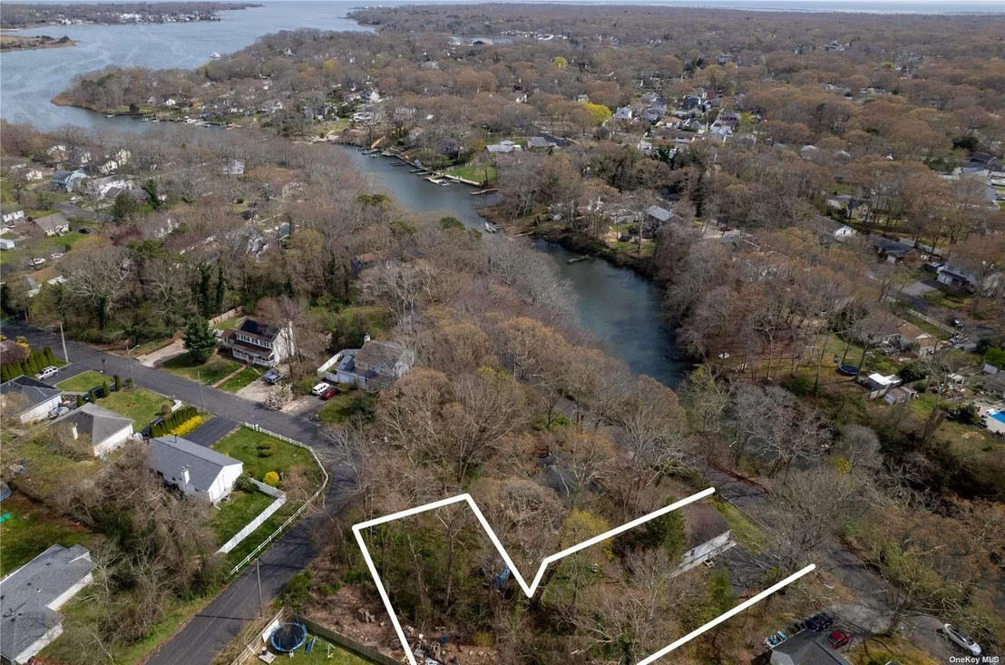 Photo of 110 Riviera Drive
