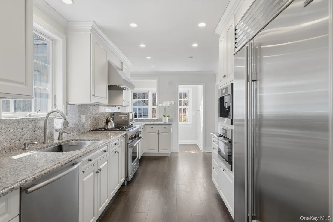 Photo of 6 Spruce Hollow