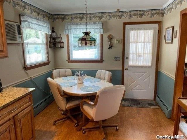Photo of 455 Beacon Avenue