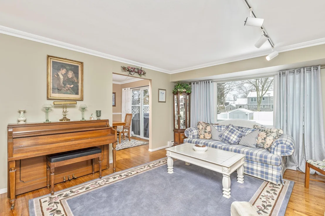 Photo of 98 Hillside Avenue