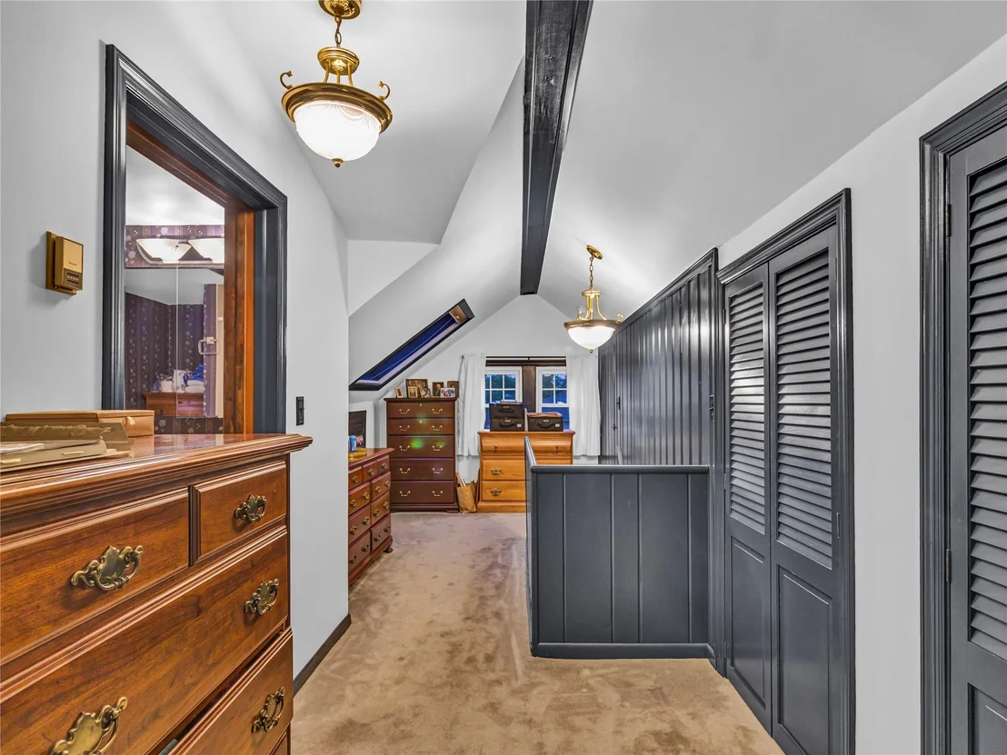 Photo of 108 Vincent Avenue