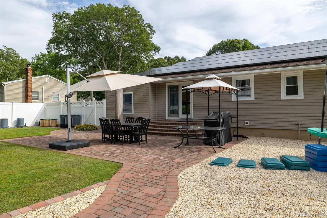 Photo of 44 Juniper Avenue
