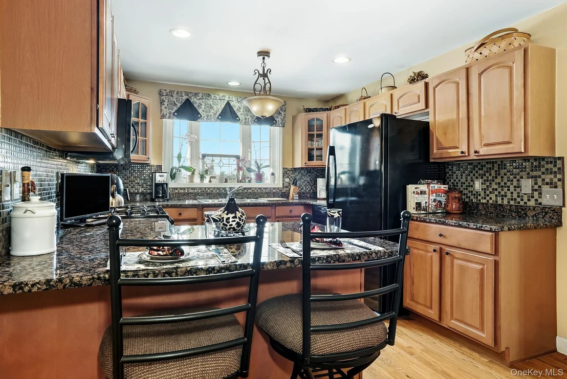 Photo of 1604 Pondview Loop