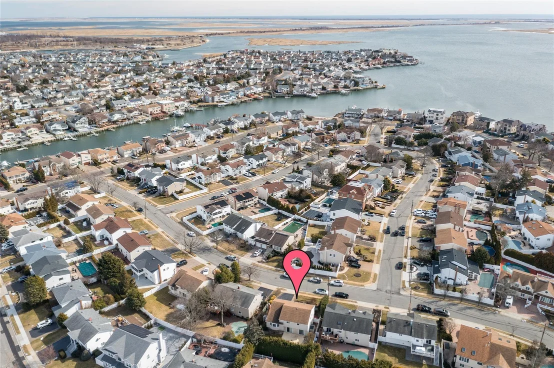 Photo of 2491 Malibu Road