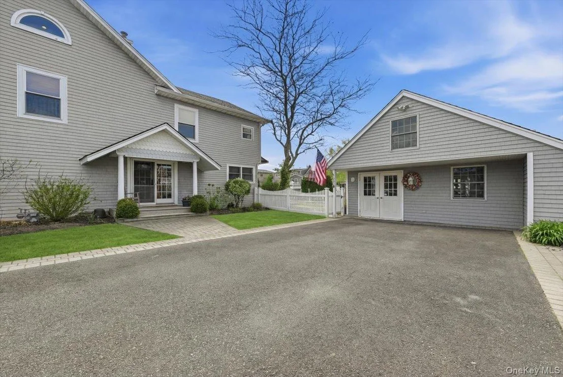 Photo of 114 Araca Road