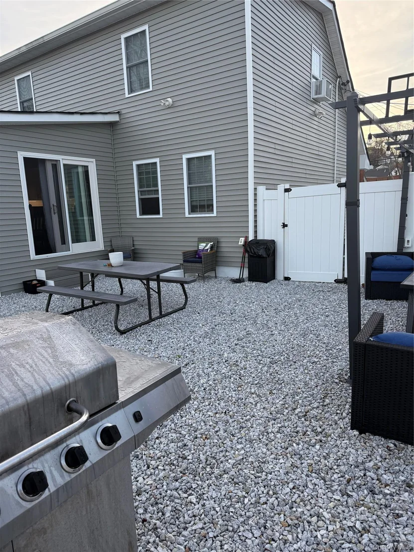 Photo of 53 Hazelton Road