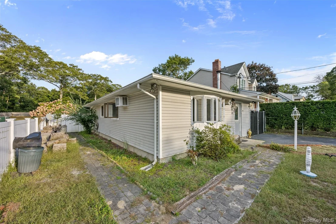 Photo of 87 Biltmore Drive