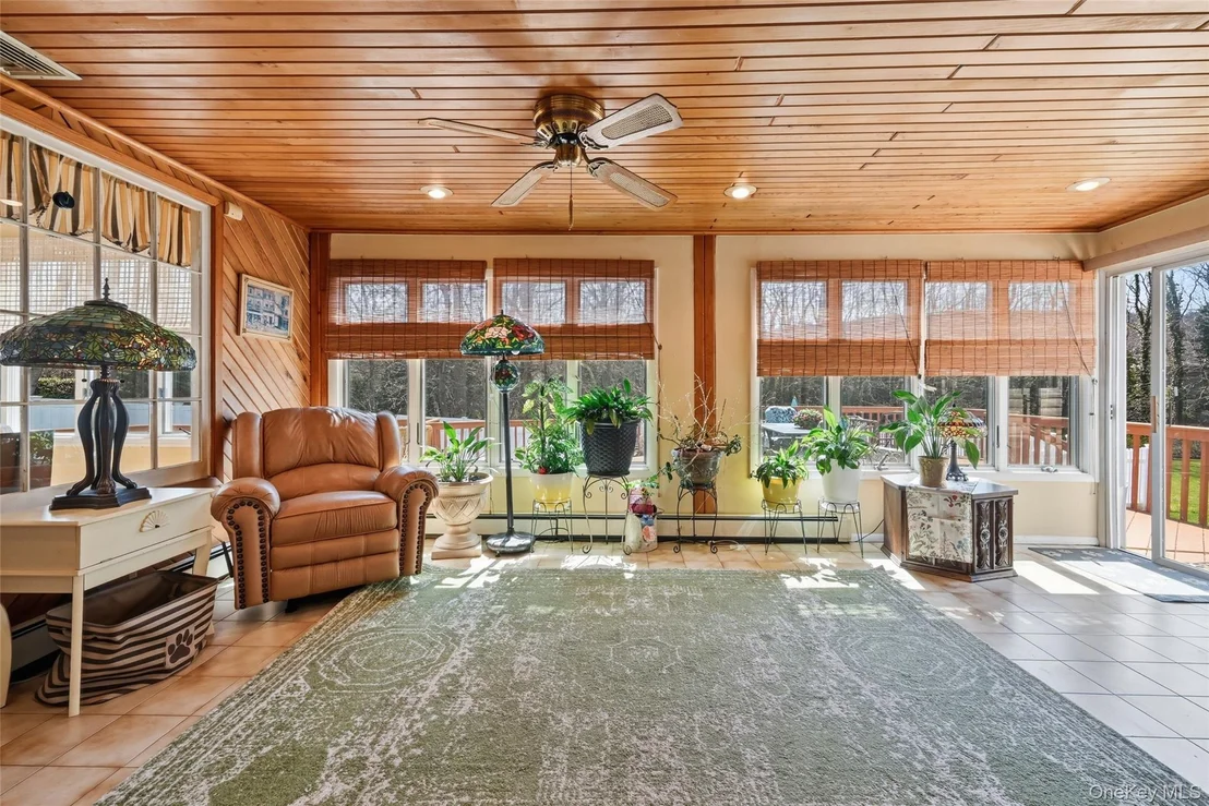 Photo of 8 Penn Drive