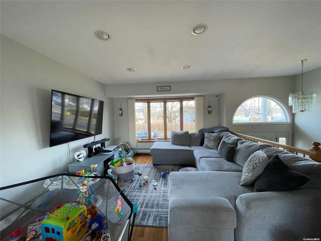 Photo of 141 6th Street