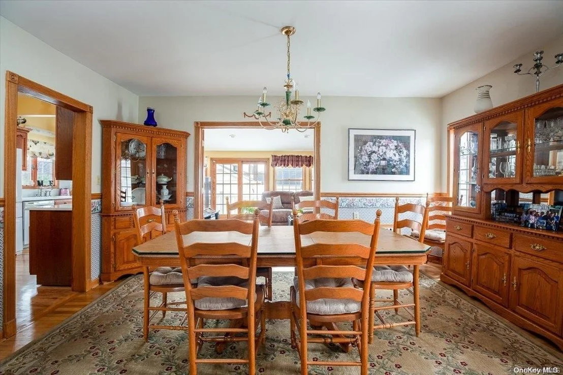 Photo of 46 Nassau Boulevard