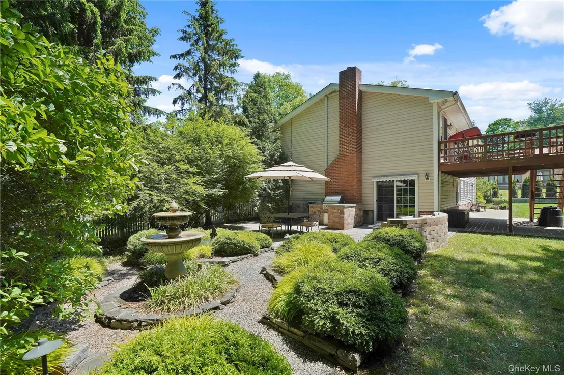 Photo of 2 Rochambeau Drive