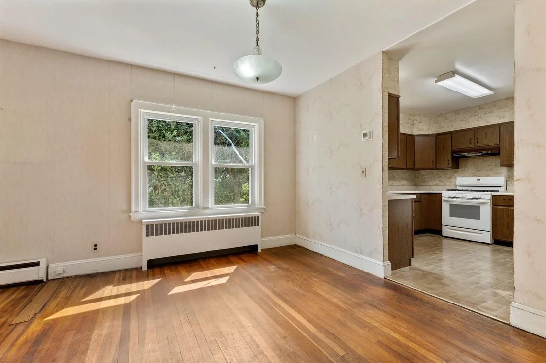 Photo of 98 Westlake Drive