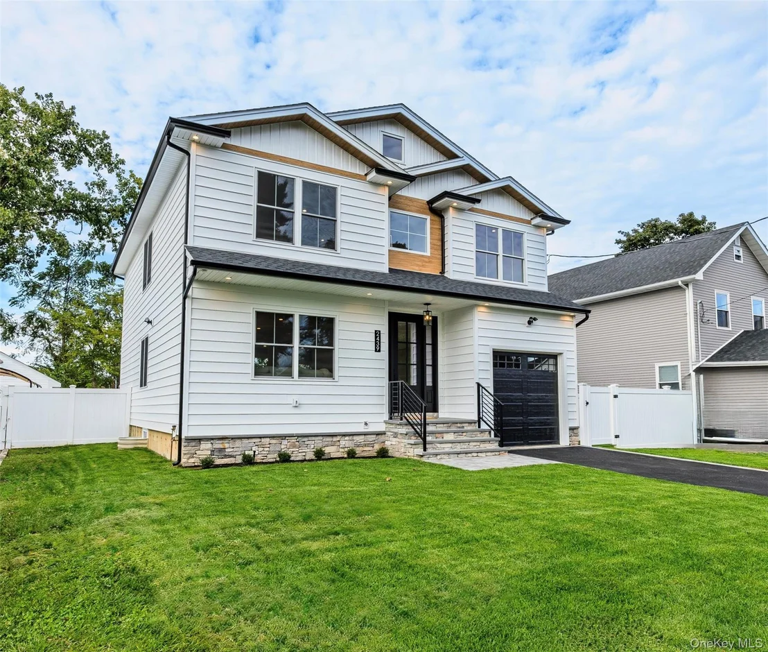 Photo of 2439 Berkeley Place