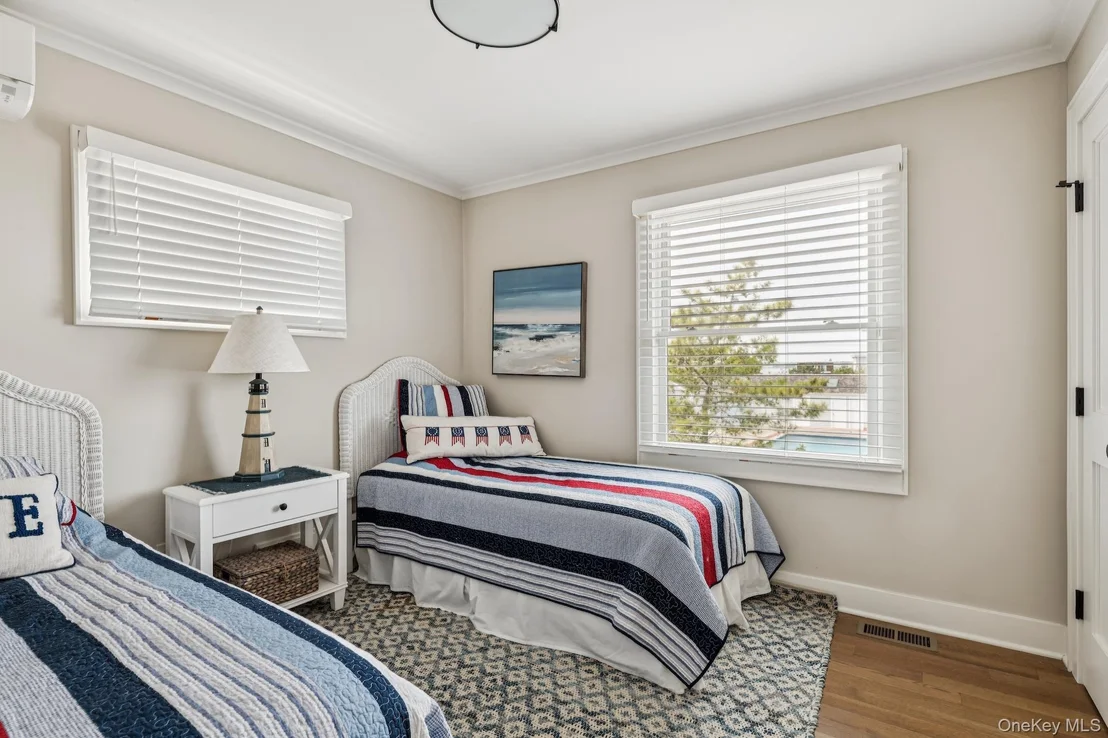 Photo of 355 Dune Rd