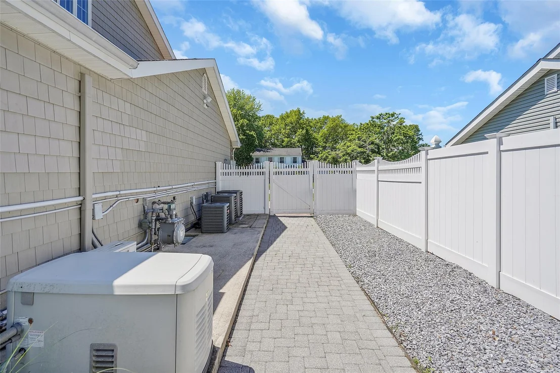 Photo of 12 Barbera Road
