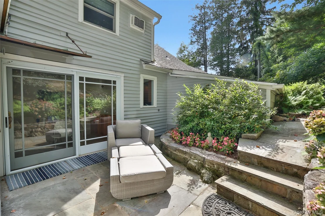 Photo of 8 Old Roaring Brook Road
