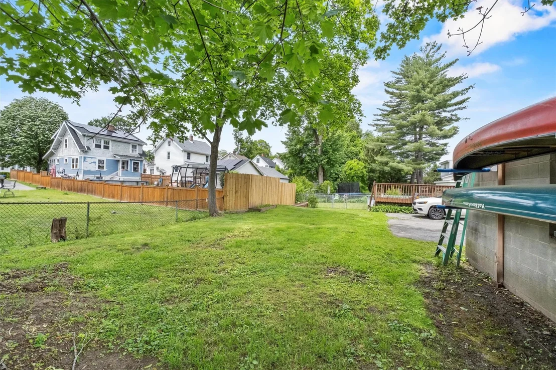 Photo of 7 Wilson Boulevard
