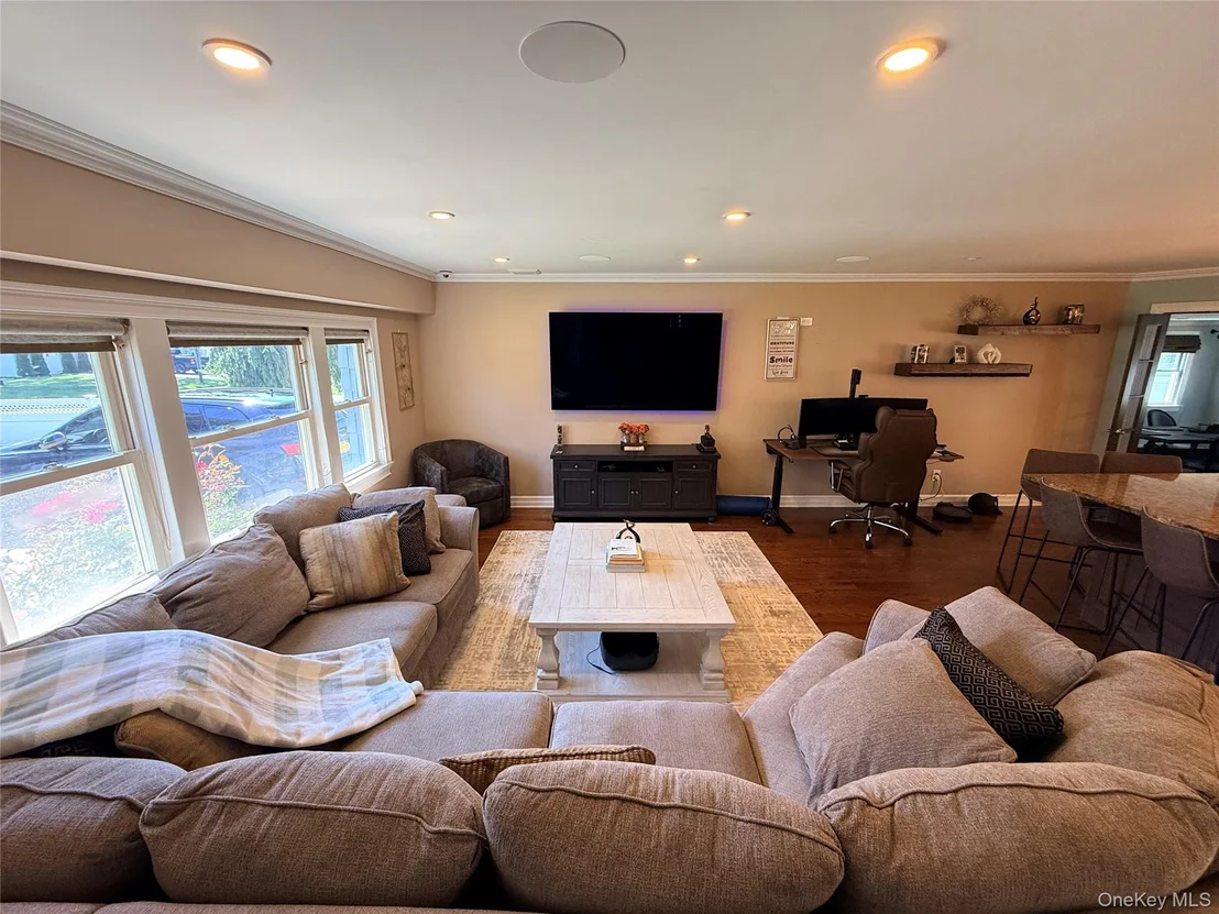 Photo of 35 Ranch Drive