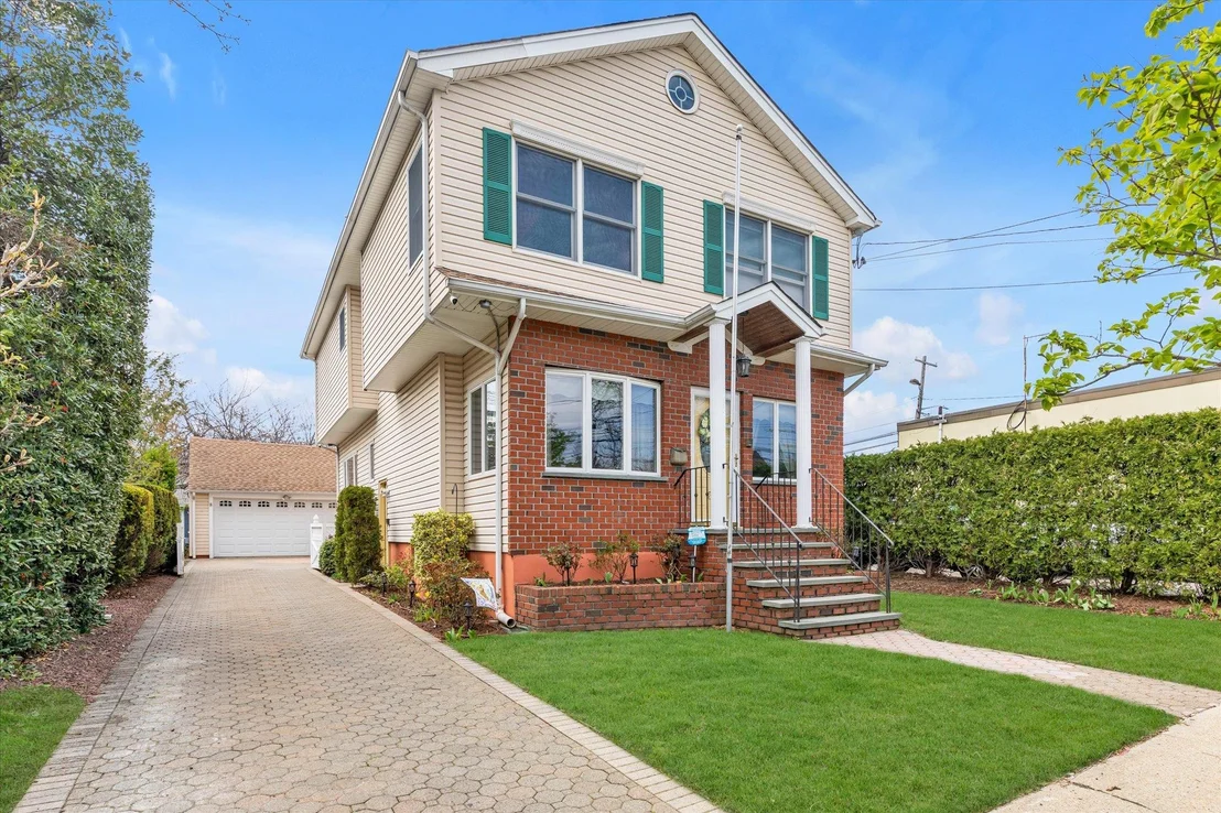 Photo of 3 Hoffman Road