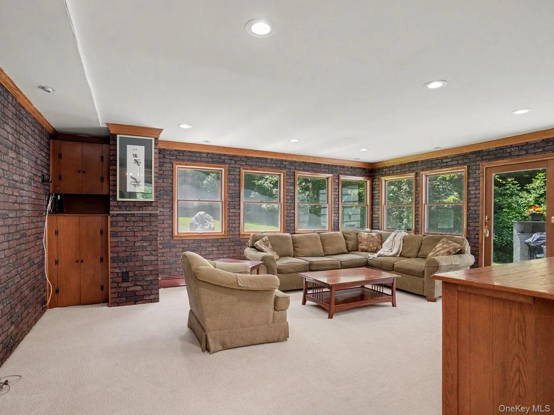 Photo of 11 Leona Drive