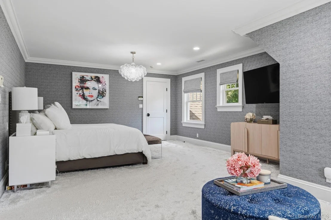 Photo of 11 Long Pond Road