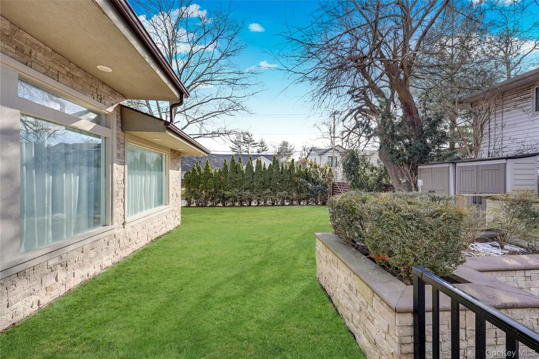 Photo of 41 Erick Avenue