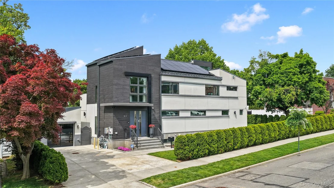 Photo of 166-15 35th Avenue