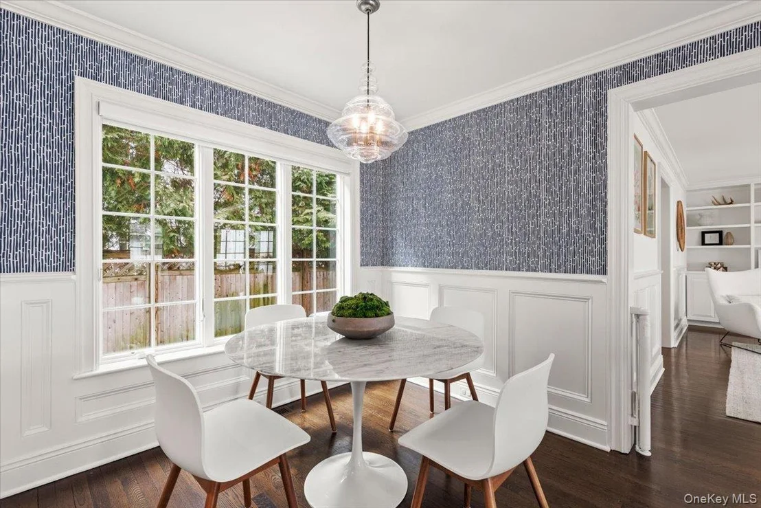 Photo of 2 Cowles Avenue