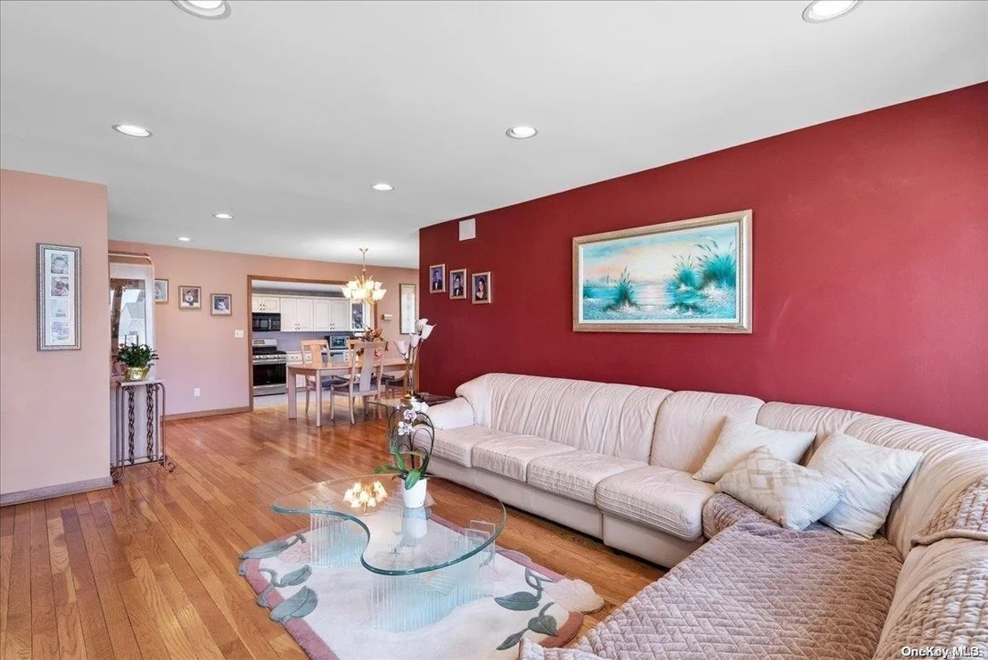 Photo of 912 Adams Street
