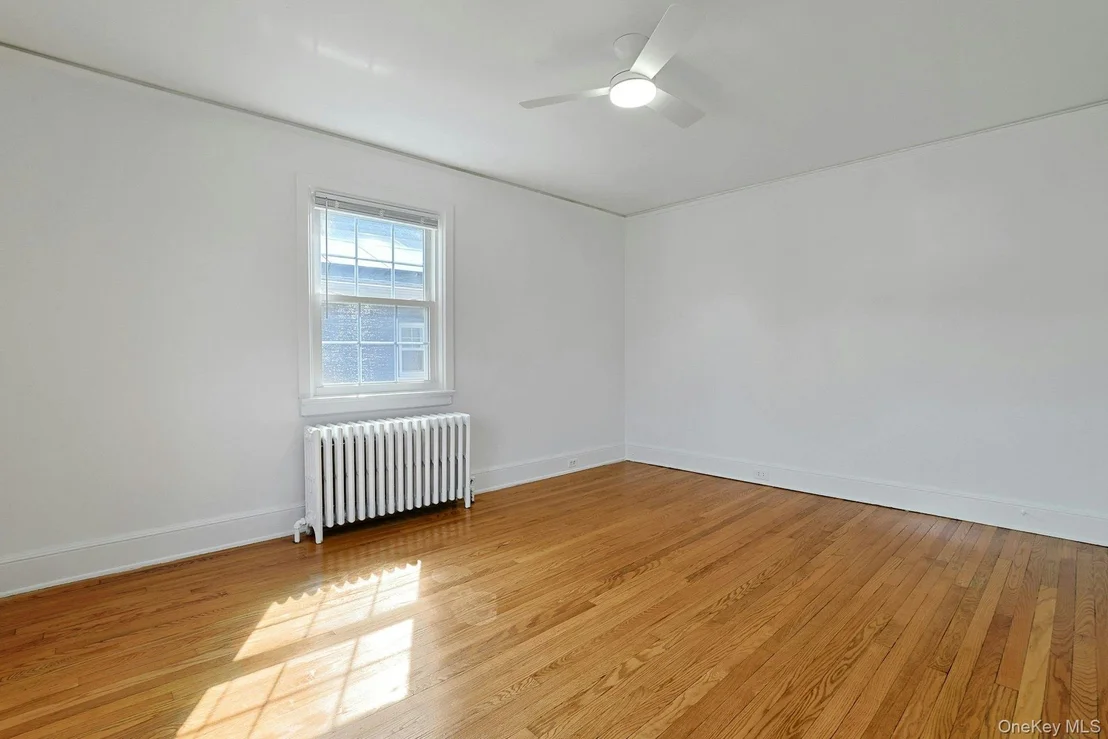 Photo of 54 Bowman Avenue