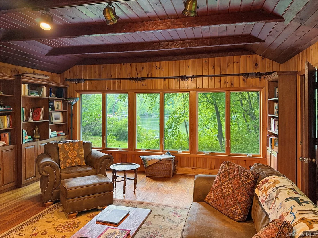 Photo of 24 Lake Celeste Drive