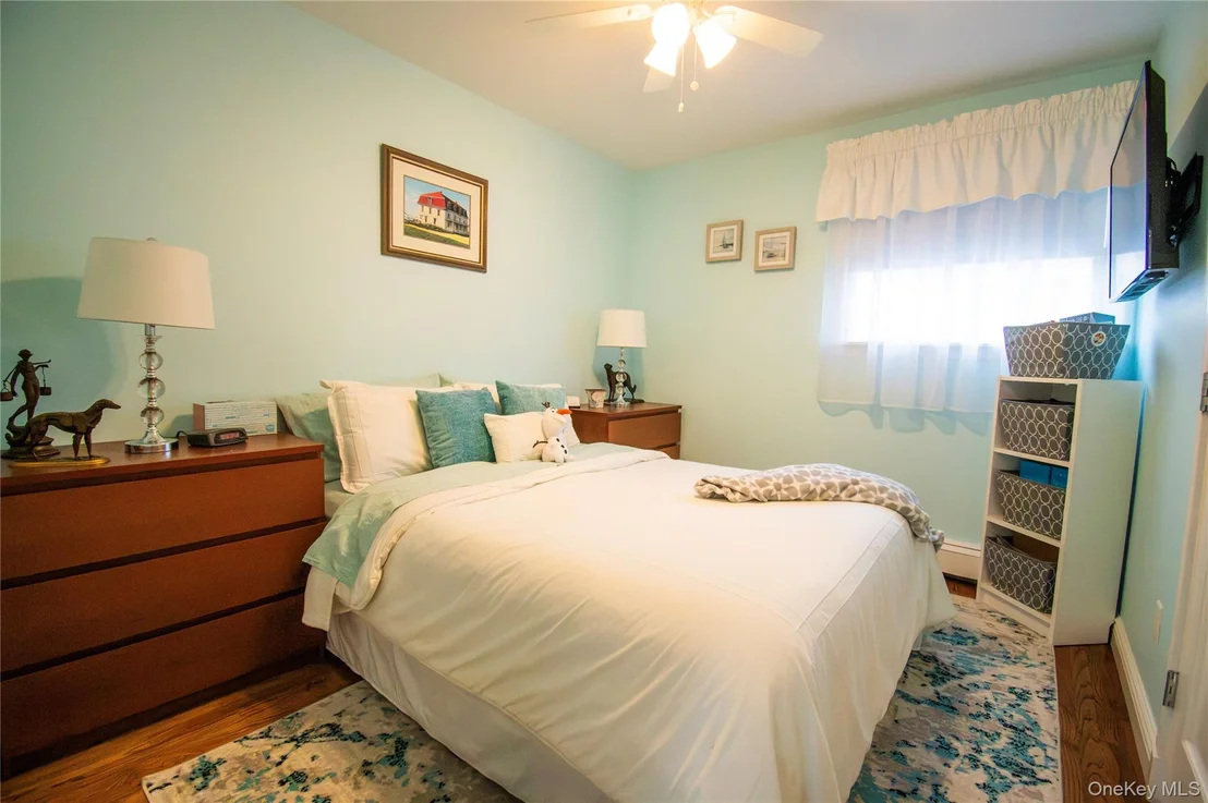 Photo of 3345 Parkway Drive