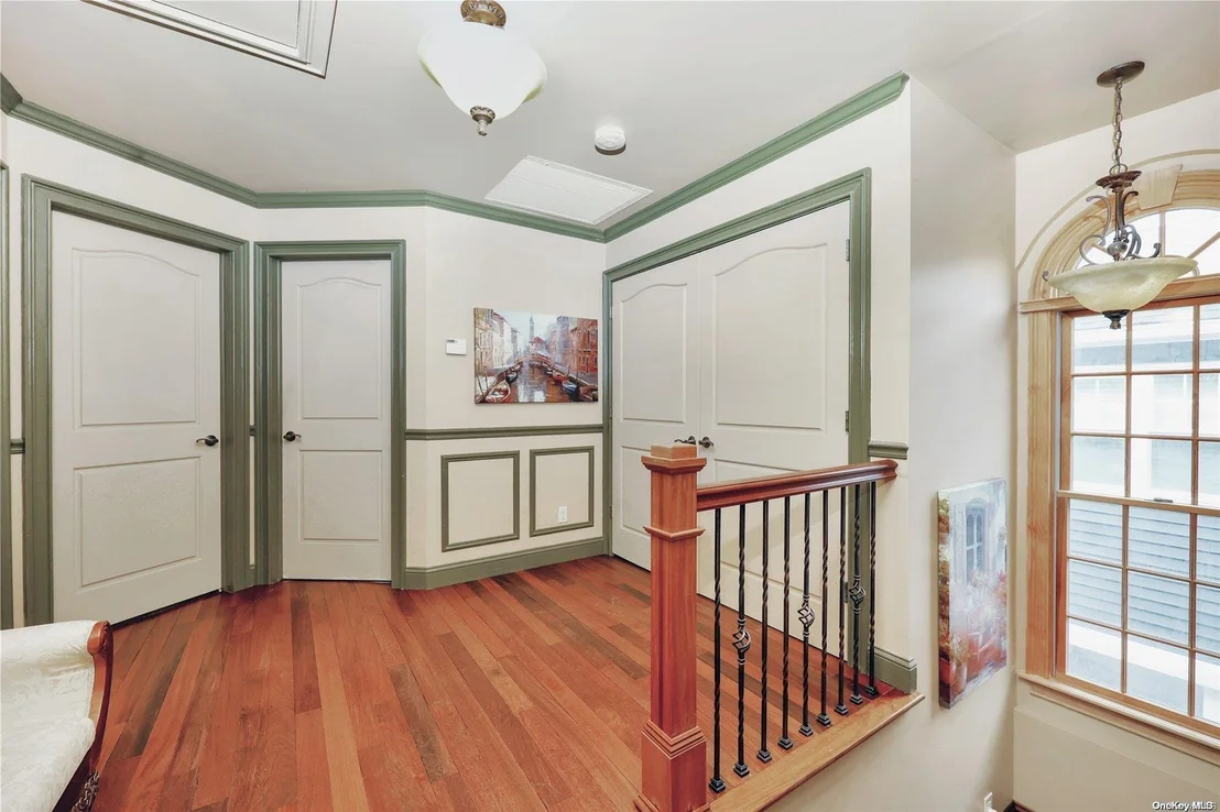 Photo of 91 Oregon Street