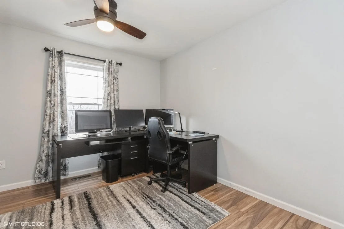 Photo of 46 Peaceable Way