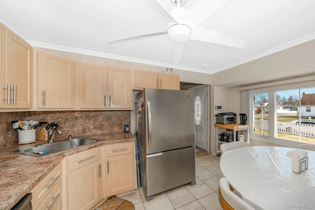 Photo of 385 Irving Street