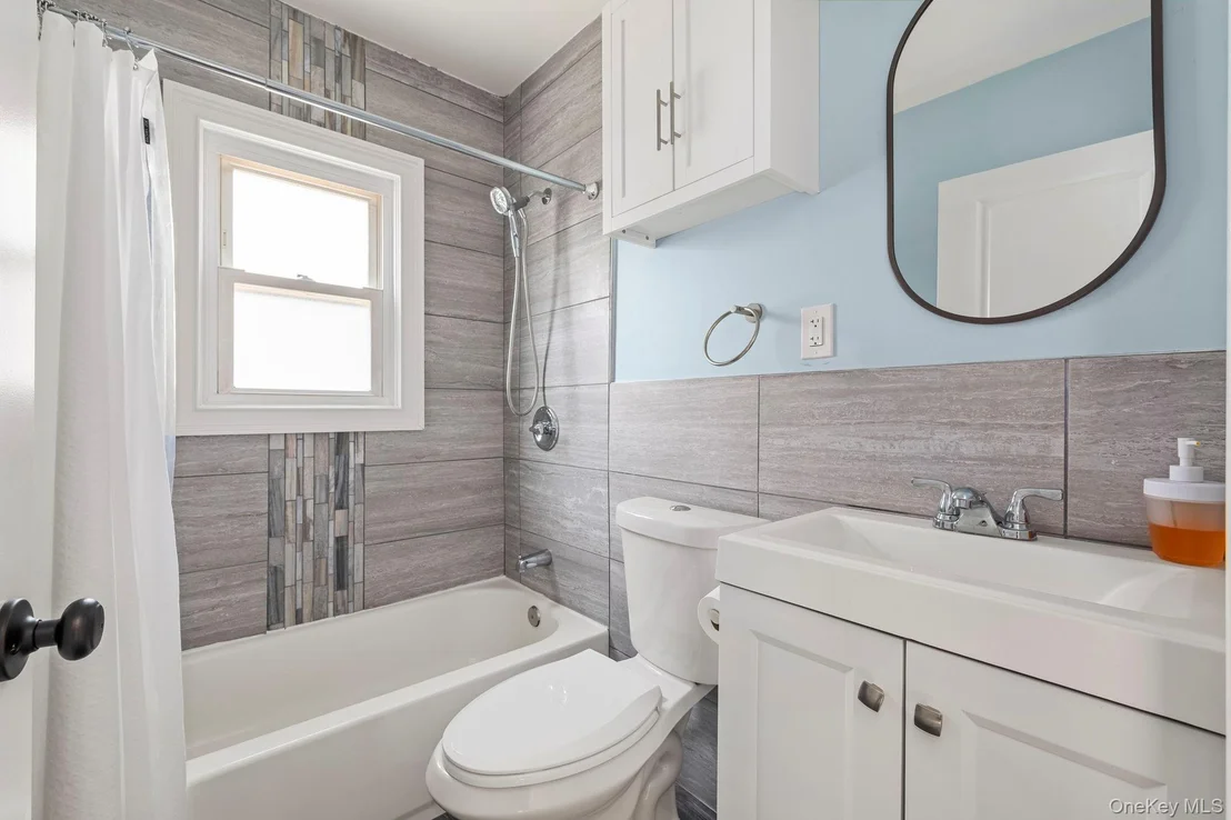 Photo of 80 Central Boulevard