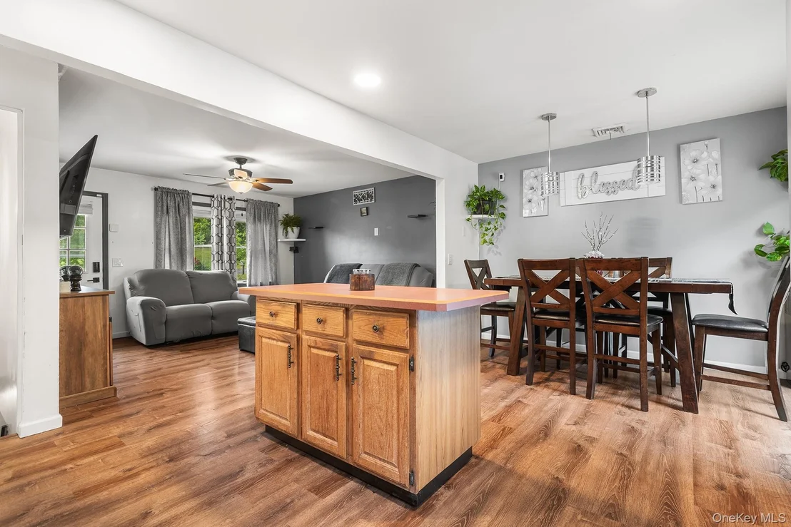Photo of 11 Sharon Drive