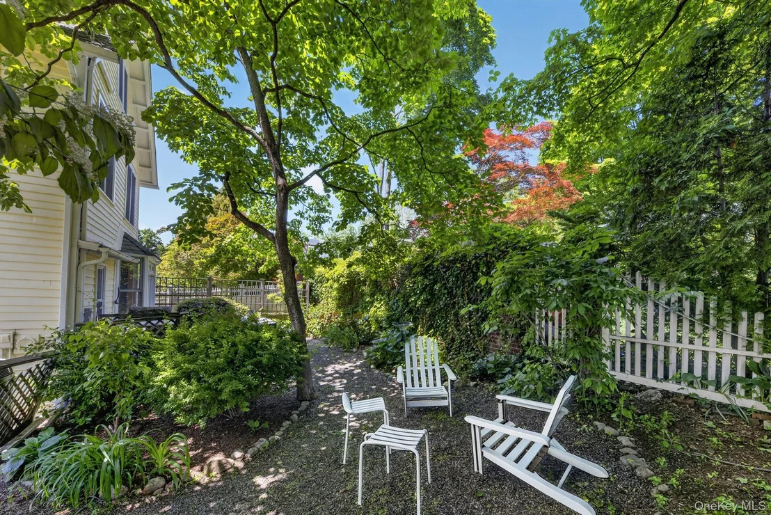 Photo of 16 Chestnut Street