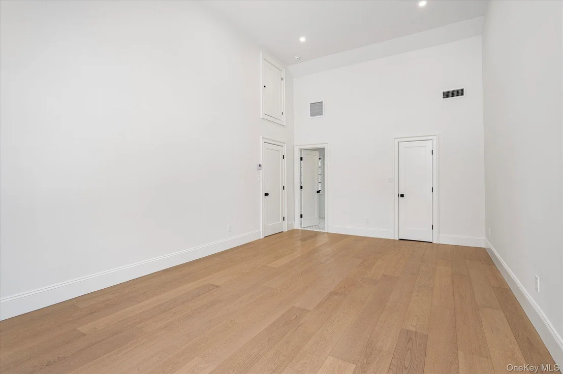 Photo of 20 Fox Hunt Lane